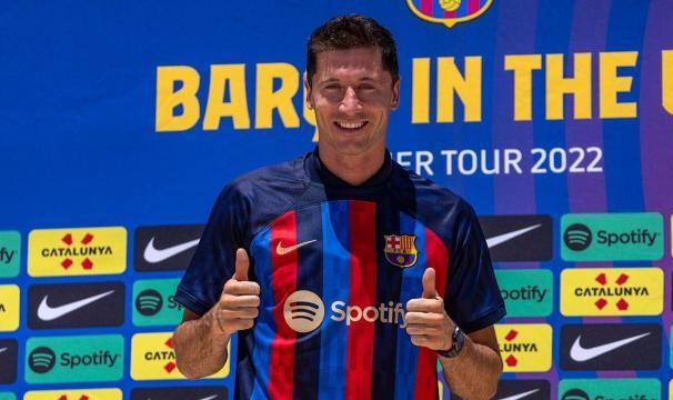 莱万谈转会风波：拜仁想引起冲突 这里有很多谎言