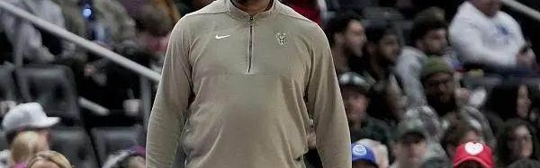 开云体育app-东部第2解雇主教练！格里芬是背锅侠还是咎由自取？