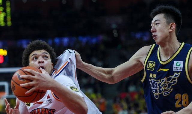 开云体育app-悬崖边上海该如何调整？押宝洛夫顿不该是唯一选择